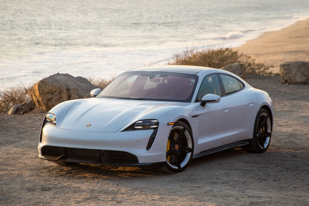 7 Best Porsche Cars in UK 2024