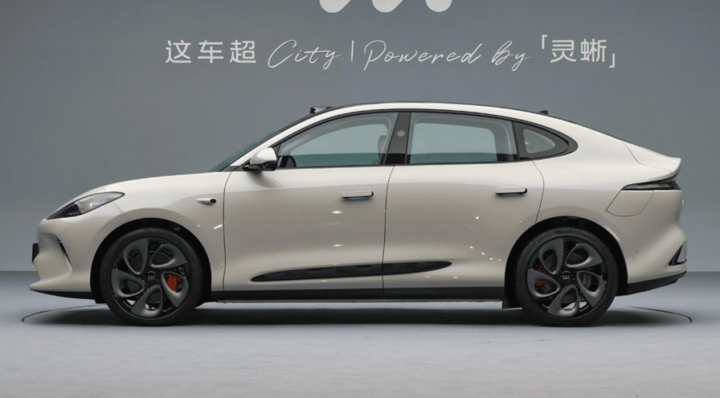 IM Motors LS6 Unveiled in China