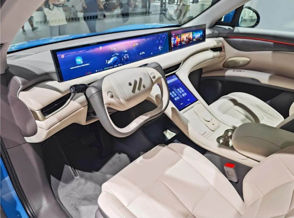 IM Motors LS6 Unveiled in China